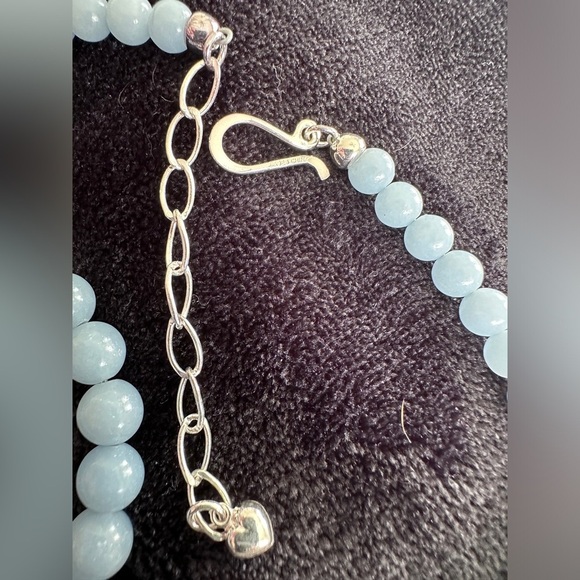 Denim blue beaded necklace with matching stretch bracelet by Jay King - Picture 6 of 13